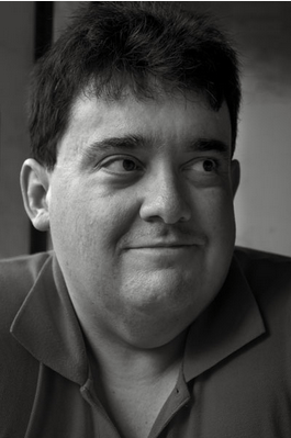 Retrato artístico de Xavier Alejo, fotógrafo en Cataluña