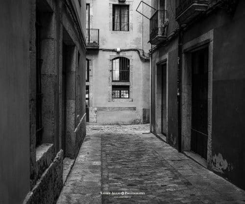 Entre muros y misterio