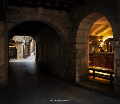 Donde la luz abriga.